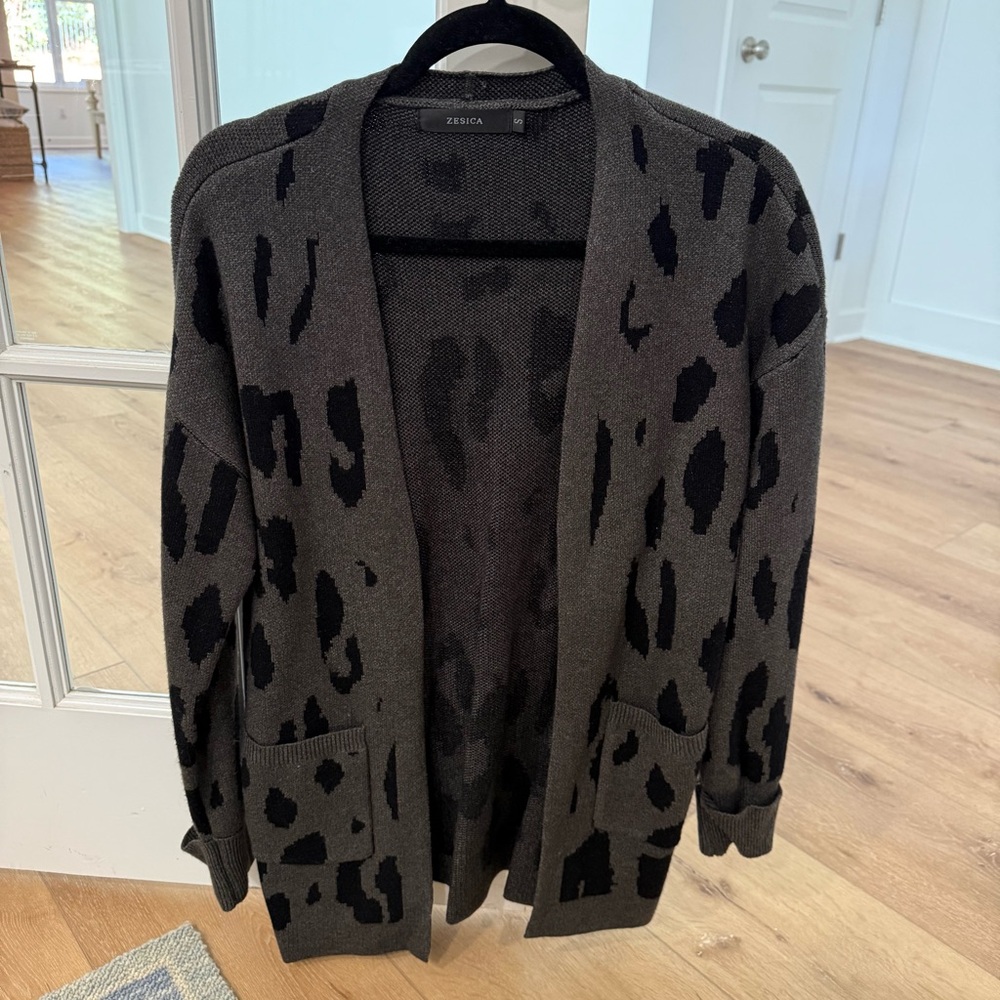 ZESICA Women's Leopard Print Cardigan - Black and Gray